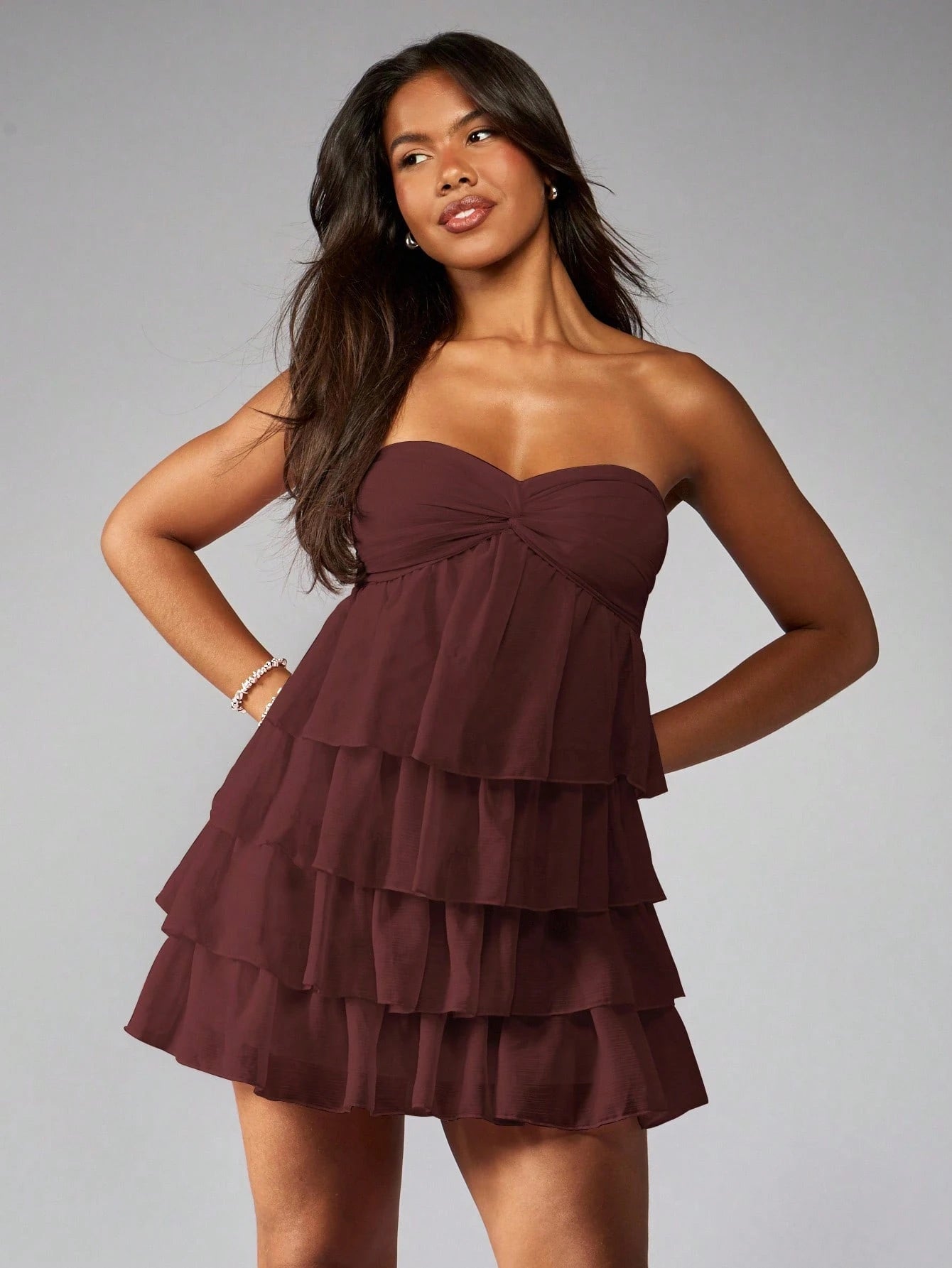 Vestido Babados